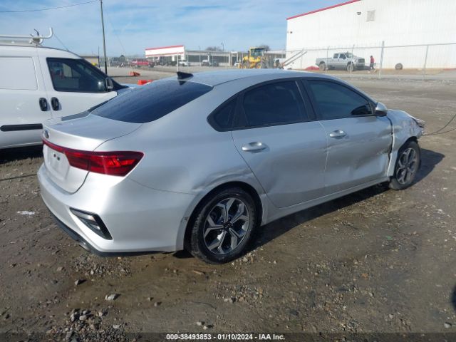 Photo 3 VIN: 3KPF24AD8ME292958 - KIA FORTE 