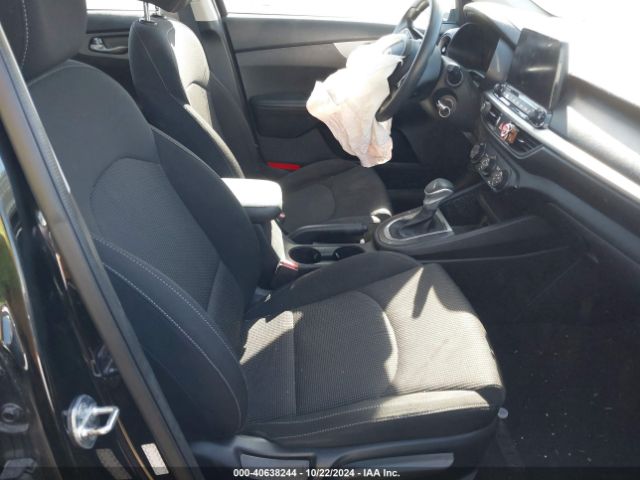 Photo 4 VIN: 3KPF24AD8ME324825 - KIA FORTE 