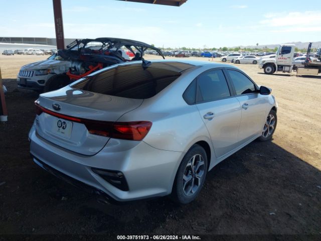 Photo 3 VIN: 3KPF24AD8ME363401 - KIA FORTE 