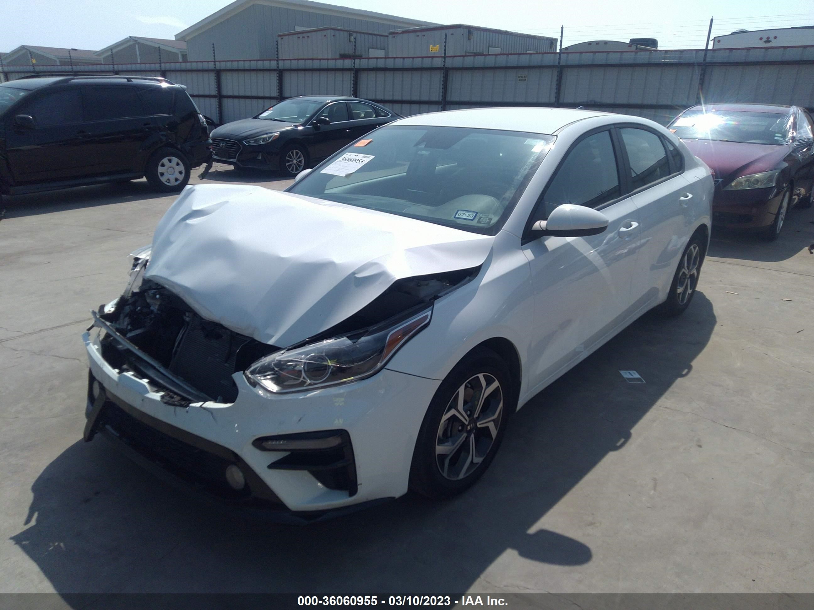 Photo 1 VIN: 3KPF24AD8ME375094 - KIA FORTE 