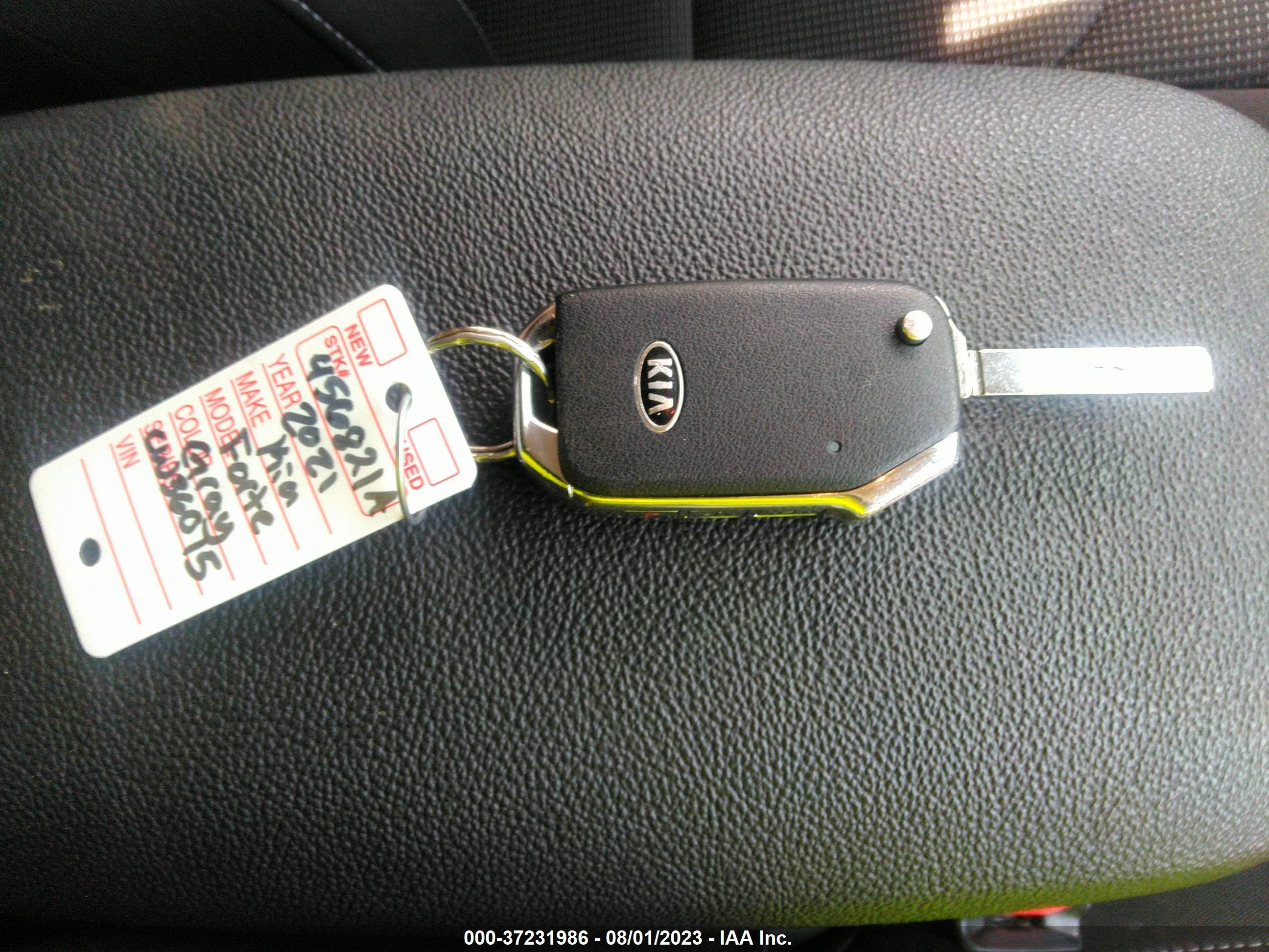 Photo 10 VIN: 3KPF24AD8ME388556 - KIA FORTE 