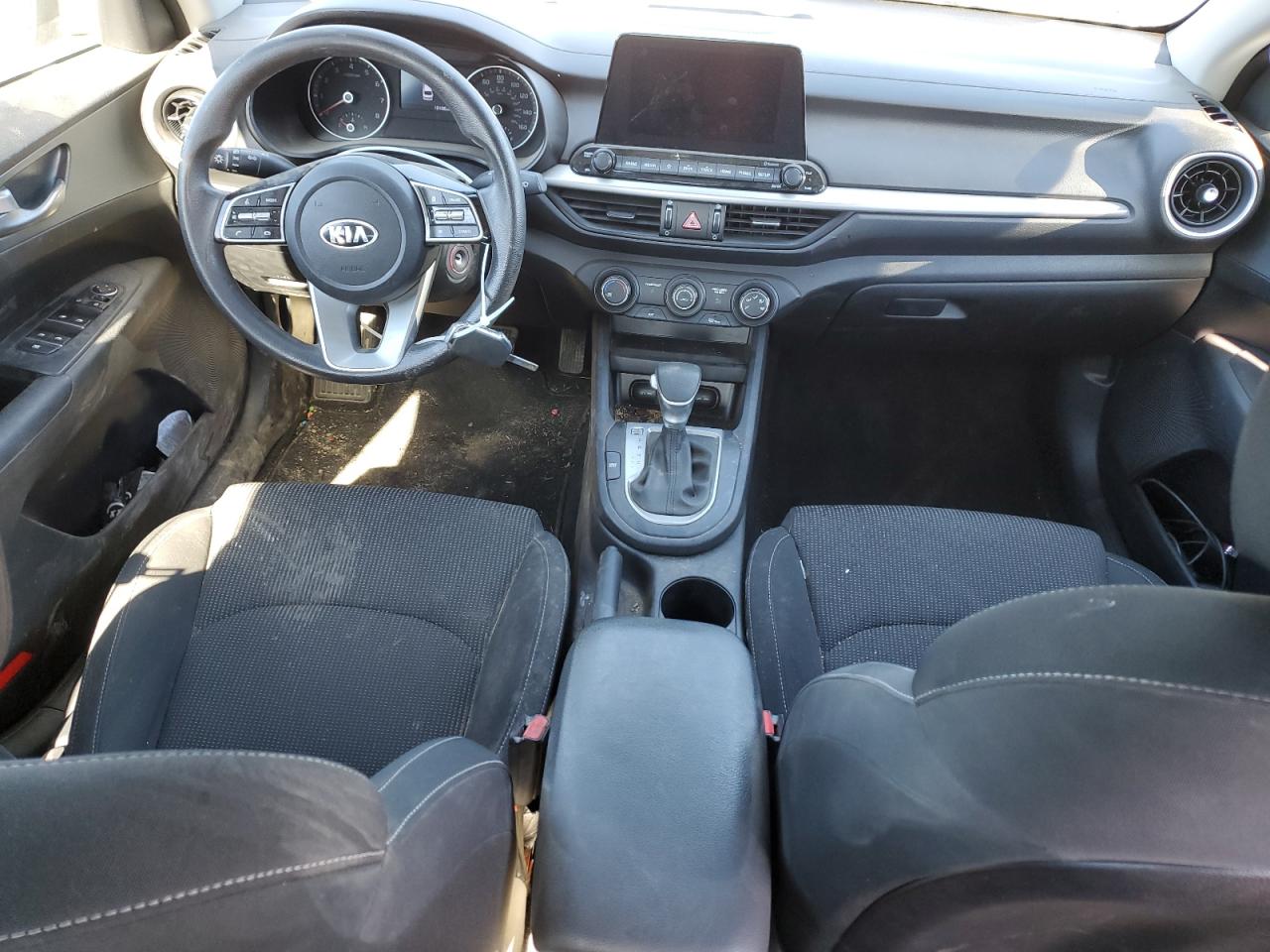 Photo 7 VIN: 3KPF24AD8ME388735 - KIA FORTE 