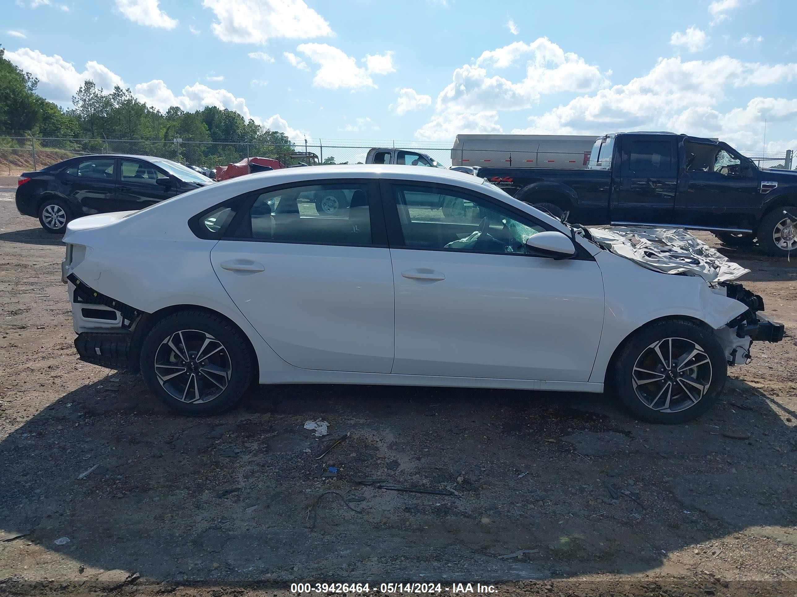 Photo 12 VIN: 3KPF24AD8NE417796 - KIA FORTE 