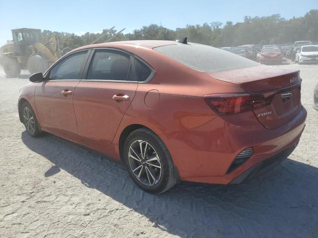 Photo 2 VIN: 3KPF24AD8NE438440 - KIA FORTE FE 