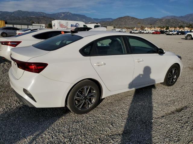 Photo 2 VIN: 3KPF24AD8NE440057 - KIA FORTE 