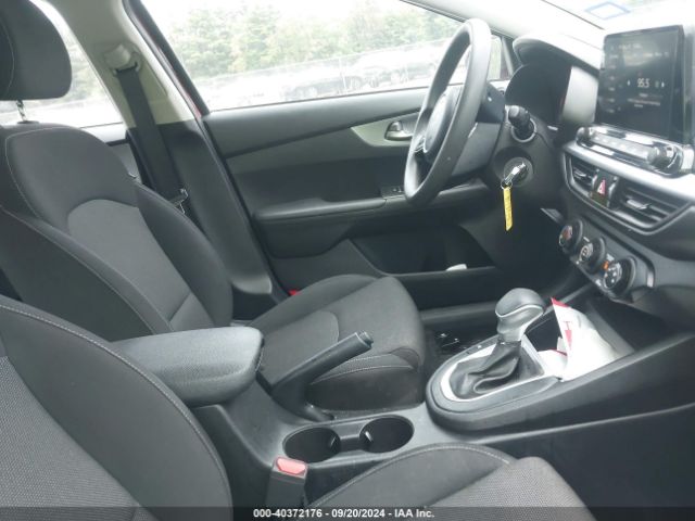 Photo 4 VIN: 3KPF24AD8NE450121 - KIA FORTE 