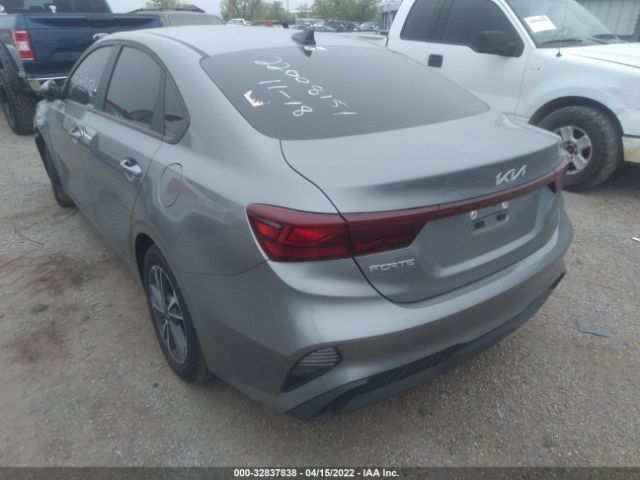 Photo 2 VIN: 3KPF24AD8NE452144 - KIA FORTE 