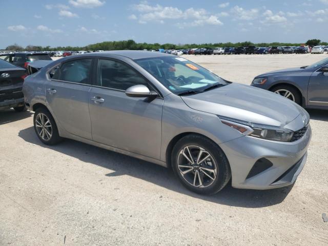 Photo 3 VIN: 3KPF24AD8NE457537 - KIA FORTE FE 