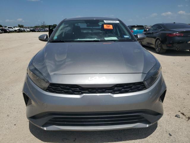 Photo 4 VIN: 3KPF24AD8NE457537 - KIA FORTE FE 