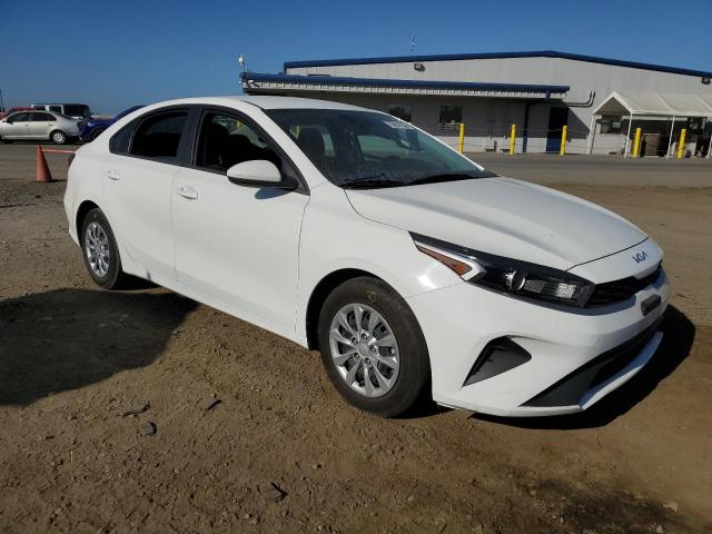 Photo 3 VIN: 3KPF24AD8NE462267 - KIA FORTE 