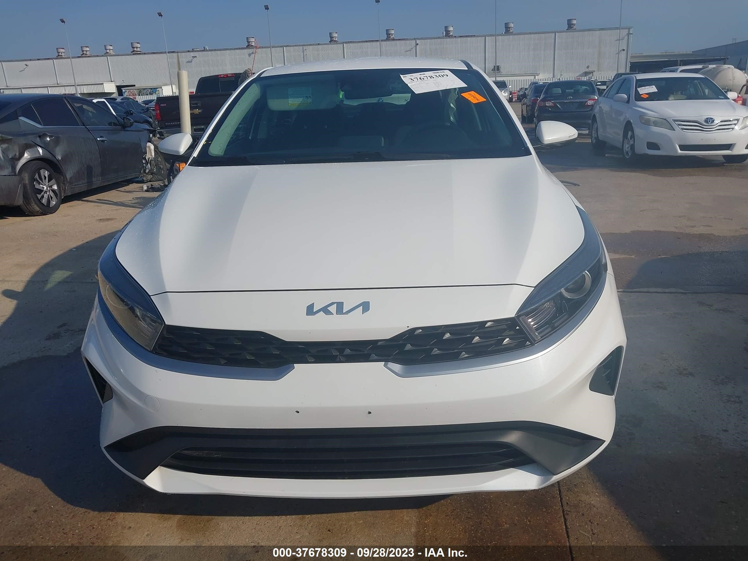 Photo 11 VIN: 3KPF24AD8NE479649 - KIA FORTE 