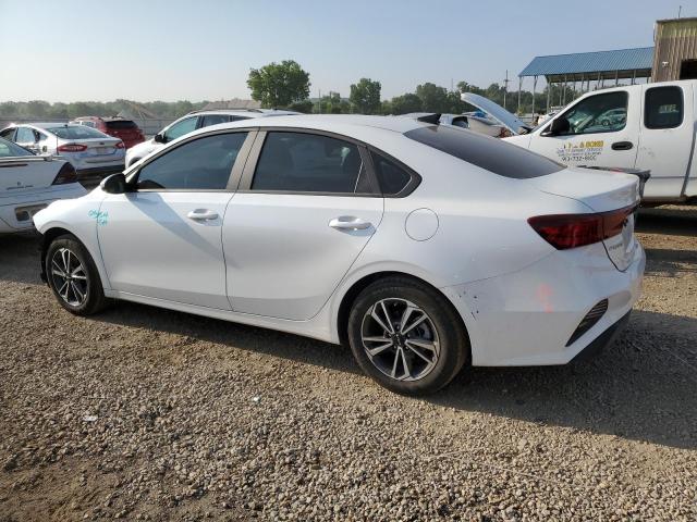 Photo 1 VIN: 3KPF24AD8PE505993 - KIA FORTE LX 