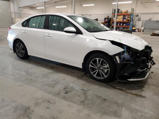 Photo 3 VIN: 3KPF24AD8PE506433 - KIA FORTE LX 