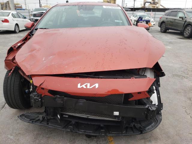 Photo 4 VIN: 3KPF24AD8PE526469 - KIA FORTE LX 