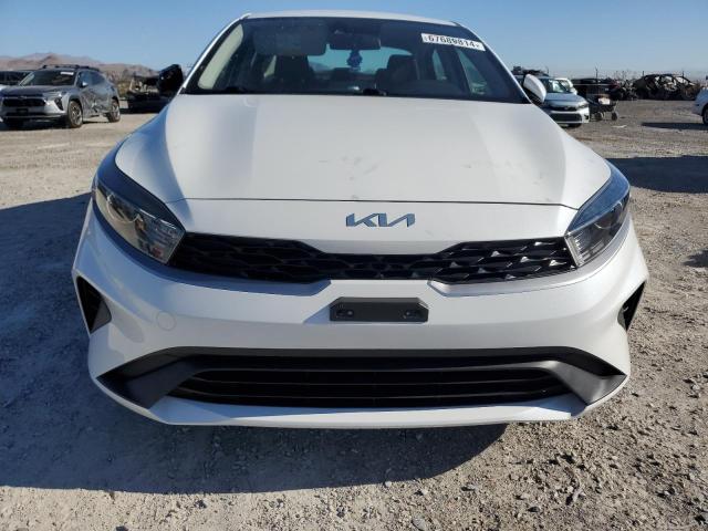 Photo 4 VIN: 3KPF24AD8PE537374 - KIA FORTE LX 