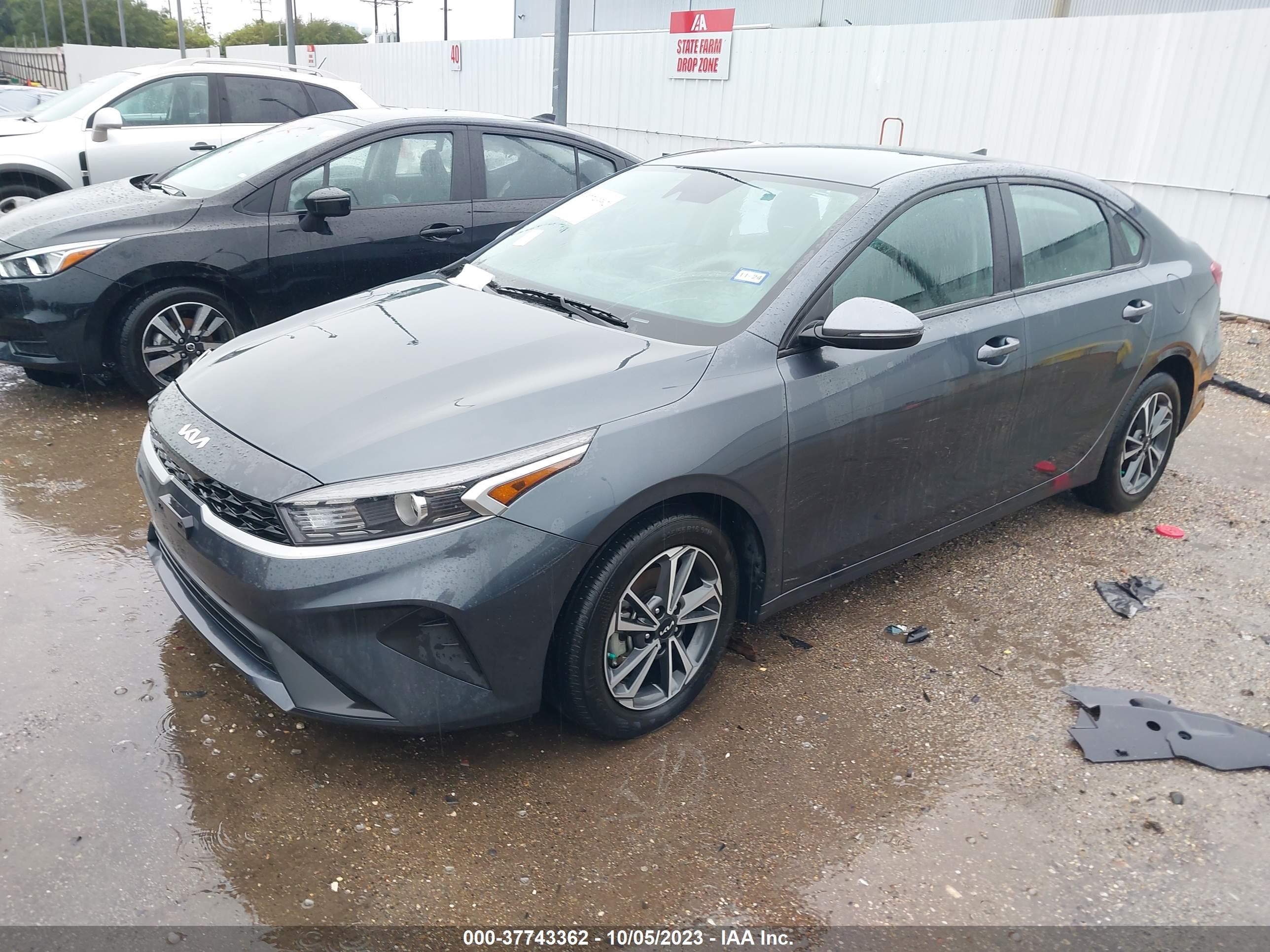 Photo 1 VIN: 3KPF24AD8PE566163 - KIA FORTE 