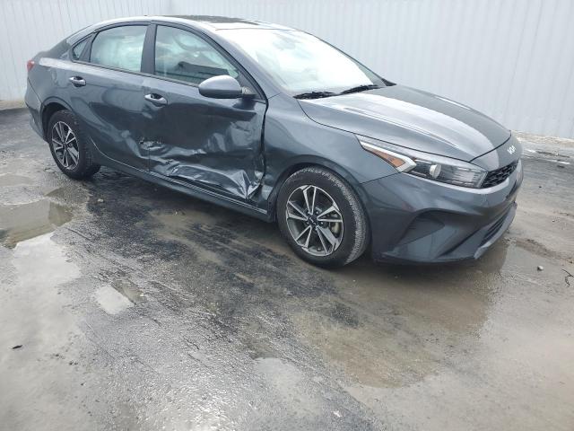 Photo 3 VIN: 3KPF24AD8PE569015 - KIA FORTE LX 