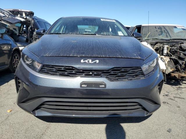 Photo 4 VIN: 3KPF24AD8PE575588 - KIA FORTE LX 