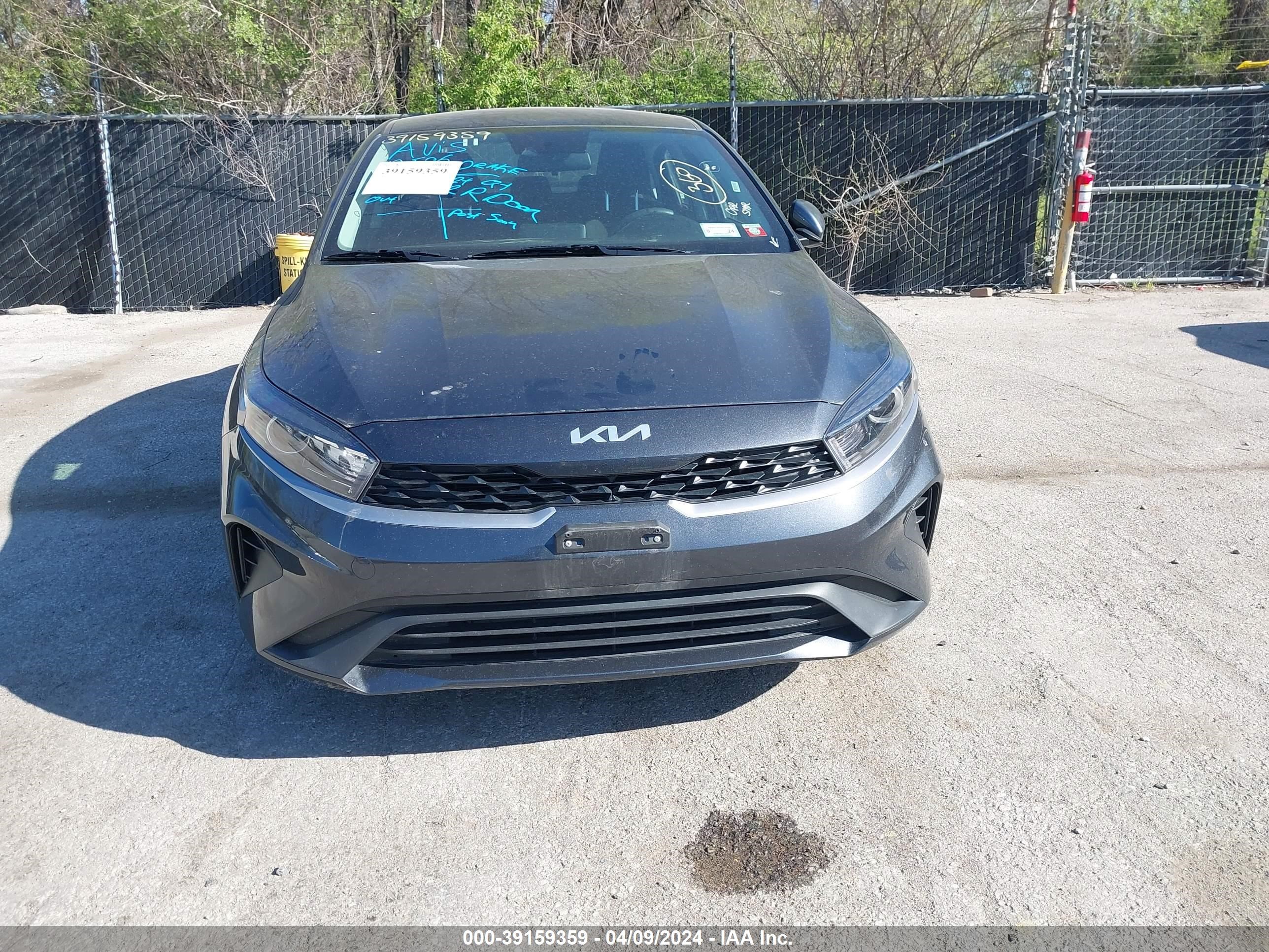 Photo 12 VIN: 3KPF24AD8PE577860 - KIA FORTE 