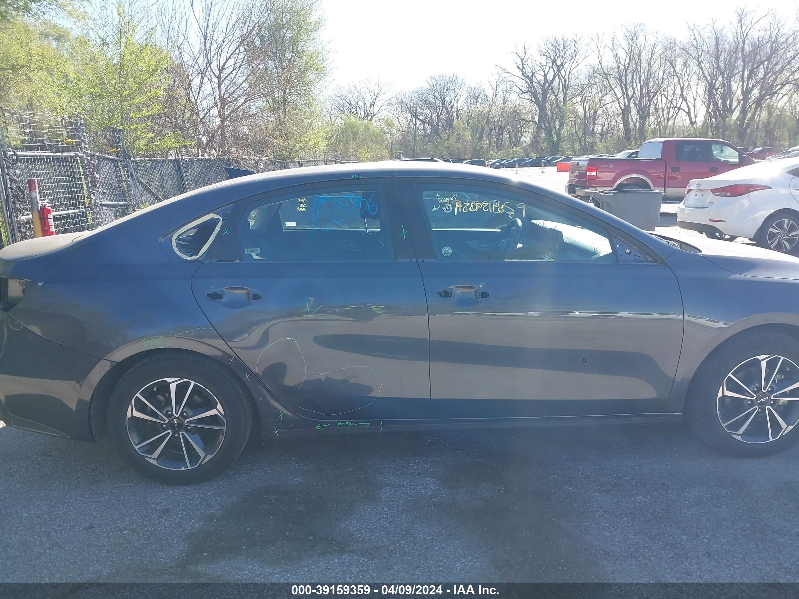 Photo 5 VIN: 3KPF24AD8PE577860 - KIA FORTE 