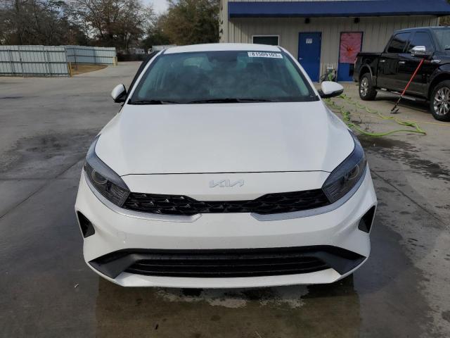 Photo 4 VIN: 3KPF24AD8PE590866 - KIA FORTE 