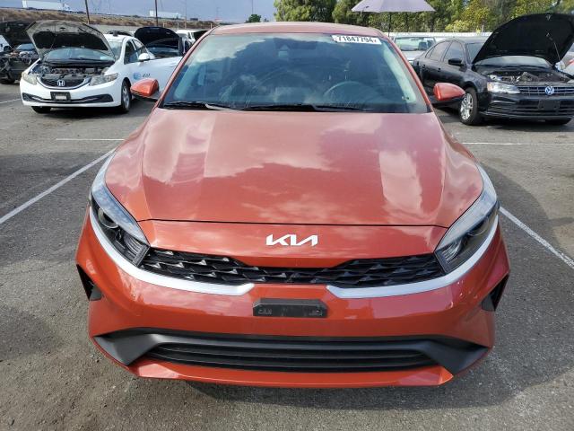 Photo 4 VIN: 3KPF24AD8PE597929 - KIA FORTE LX 