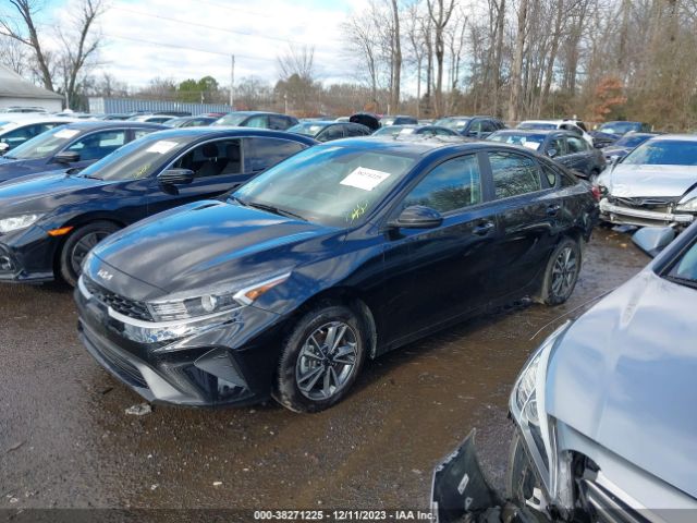 Photo 1 VIN: 3KPF24AD8PE605155 - KIA FORTE 