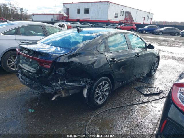 Photo 3 VIN: 3KPF24AD8PE605155 - KIA FORTE 