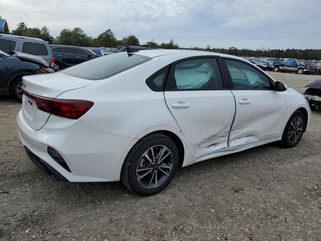 Photo 2 VIN: 3KPF24AD8PE651410 - KIA FORTE 