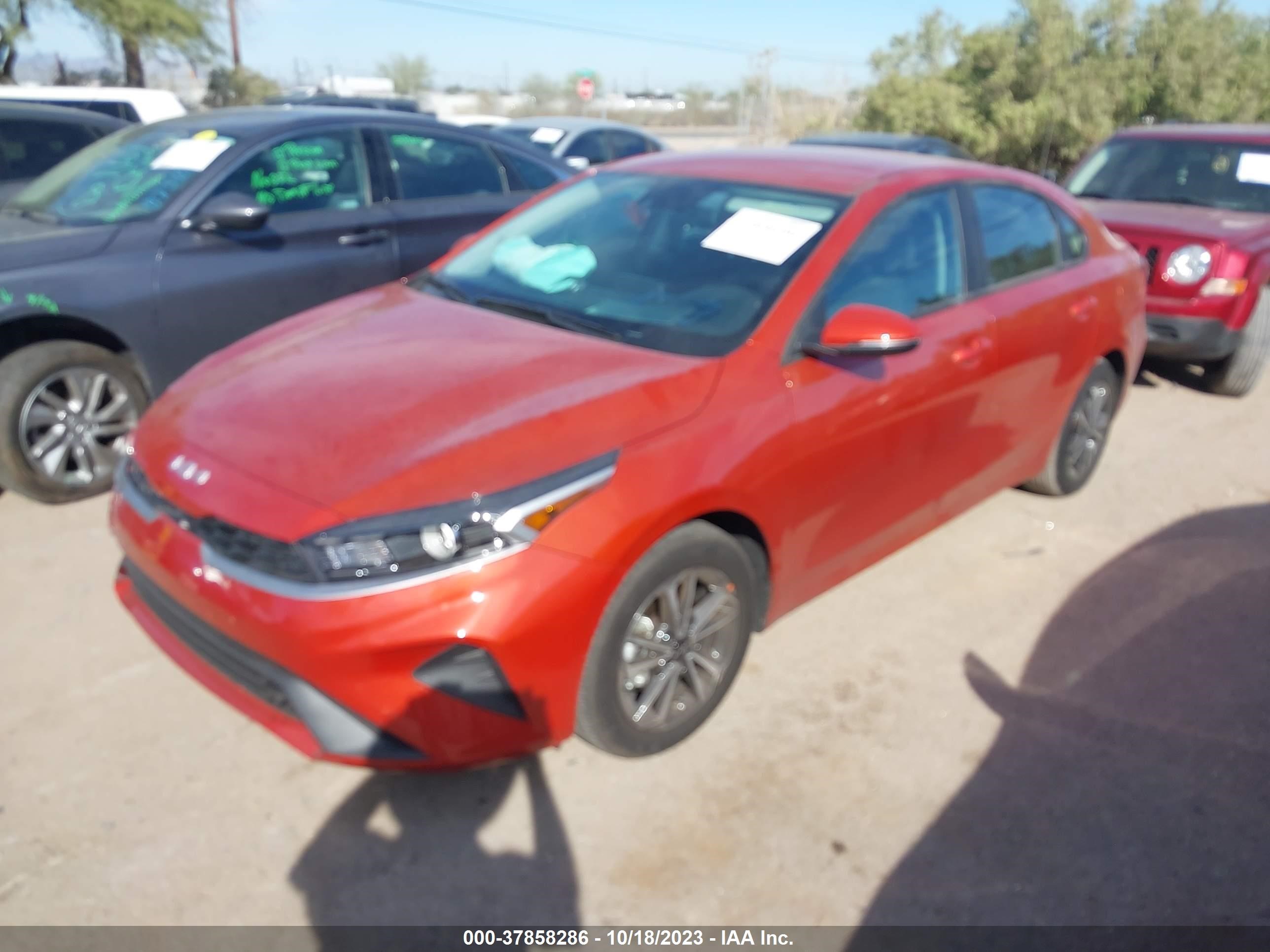 Photo 1 VIN: 3KPF24AD8PE680065 - KIA FORTE 