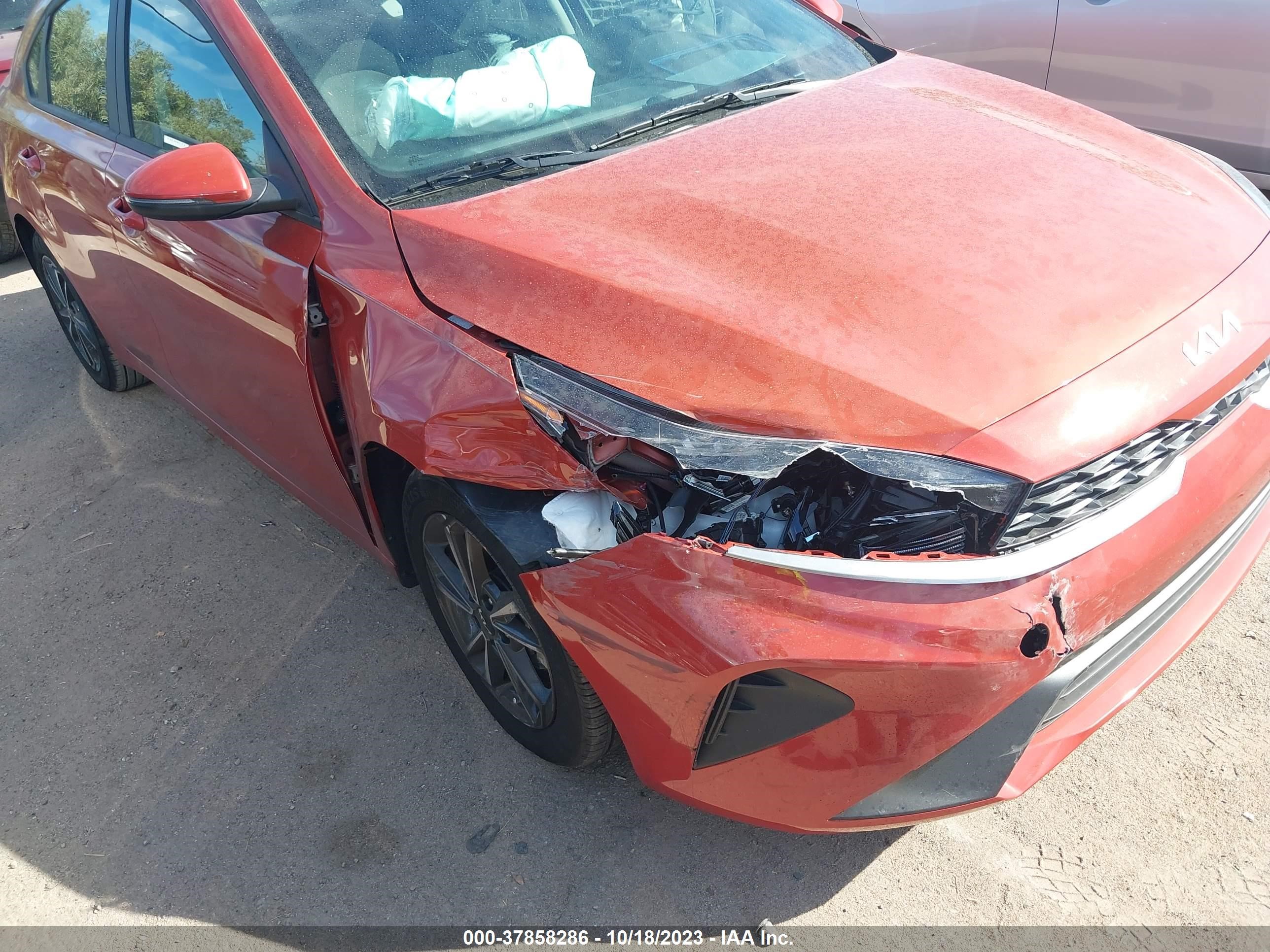 Photo 5 VIN: 3KPF24AD8PE680065 - KIA FORTE 