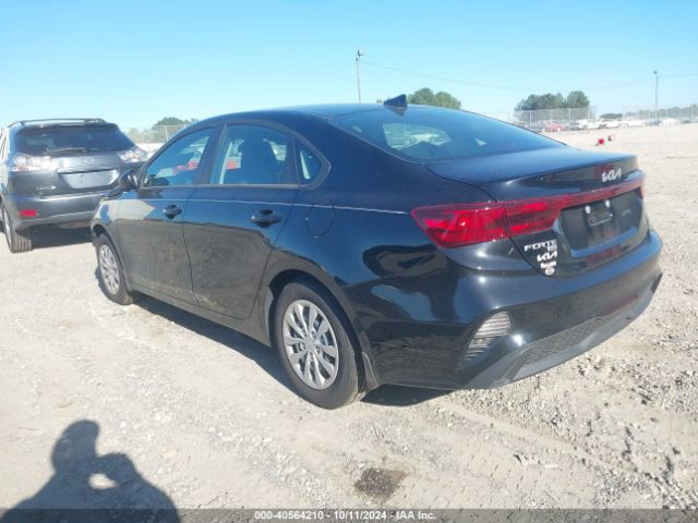 Photo 2 VIN: 3KPF24AD8RE711415 - KIA FORTE 