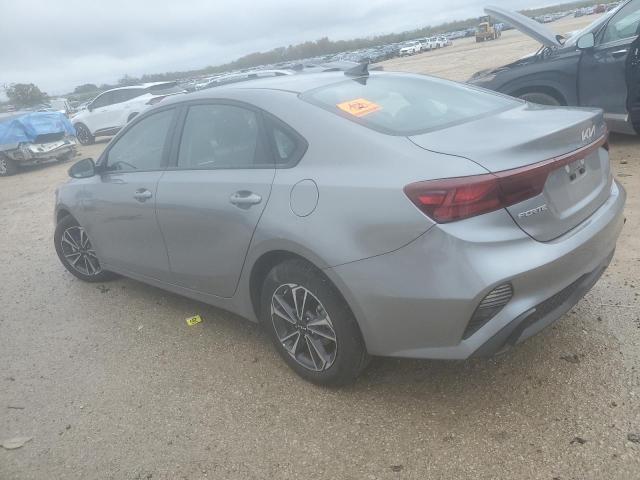 Photo 1 VIN: 3KPF24AD8RE714637 - KIA FORTE LX 