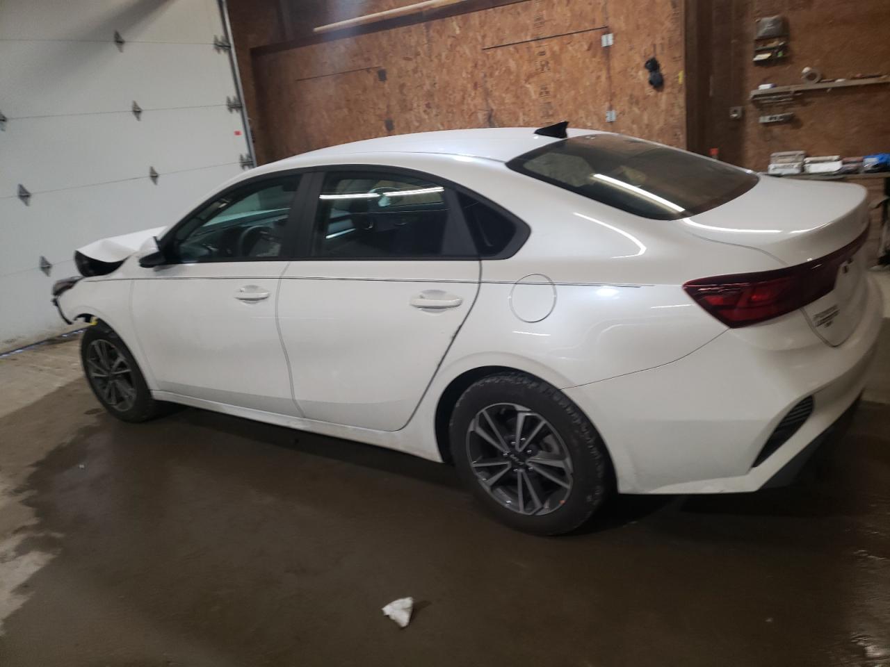 Photo 1 VIN: 3KPF24AD8RE728960 - KIA FORTE 