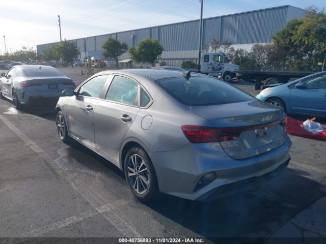 Photo 2 VIN: 3KPF24AD8RE748142 - KIA FORTE 