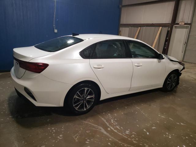 Photo 2 VIN: 3KPF24AD8RE752921 - KIA FORTE LX 