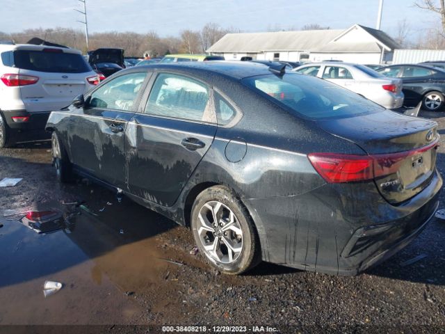 Photo 2 VIN: 3KPF24AD9KE008864 - KIA FORTE 