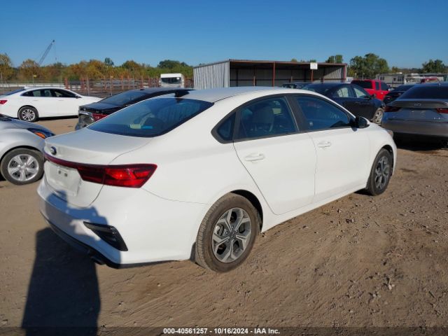 Photo 3 VIN: 3KPF24AD9KE027771 - KIA FORTE 