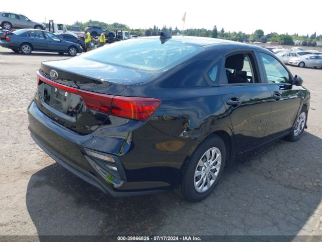 Photo 3 VIN: 3KPF24AD9KE028113 - KIA FORTE 