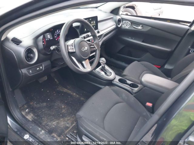 Photo 4 VIN: 3KPF24AD9KE048281 - KIA FORTE 