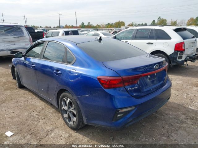 Photo 2 VIN: 3KPF24AD9KE064853 - KIA FORTE 