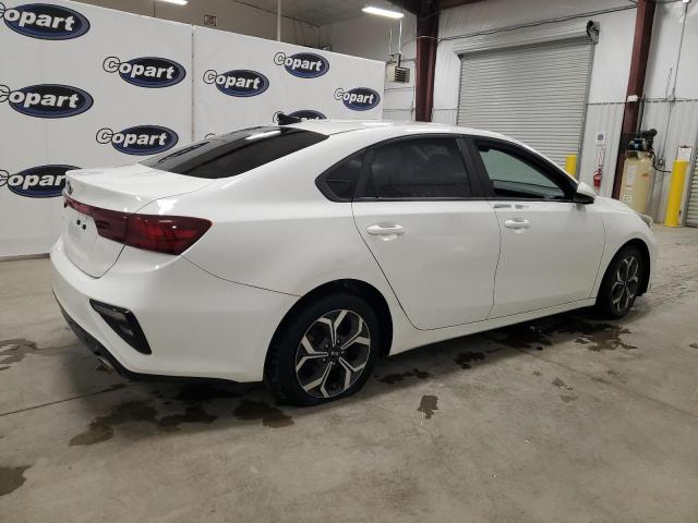 Photo 2 VIN: 3KPF24AD9KE095424 - KIA FORTE FE 