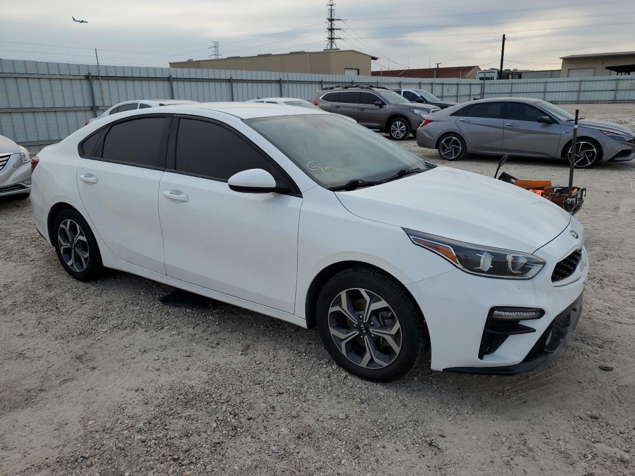 Photo 3 VIN: 3KPF24AD9KE111816 - KIA FORTE 