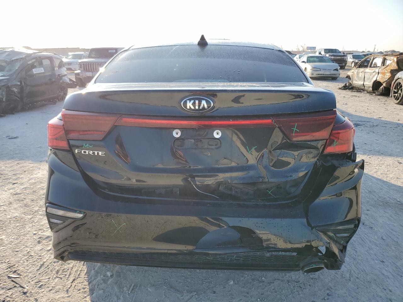 Photo 5 VIN: 3KPF24AD9KE130009 - KIA FORTE 