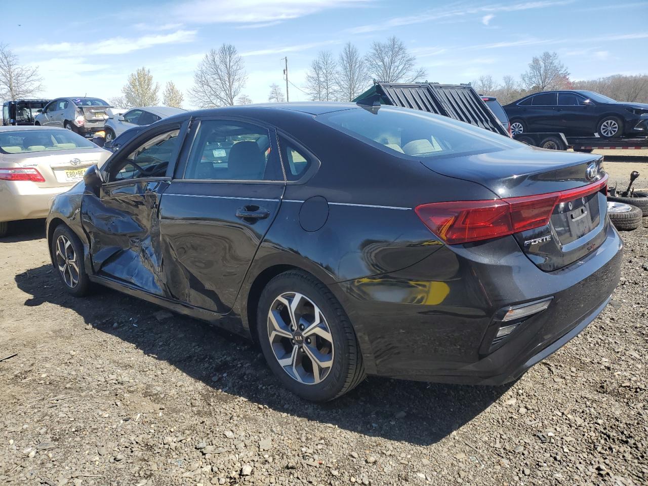 Photo 1 VIN: 3KPF24AD9KE132360 - KIA FORTE 