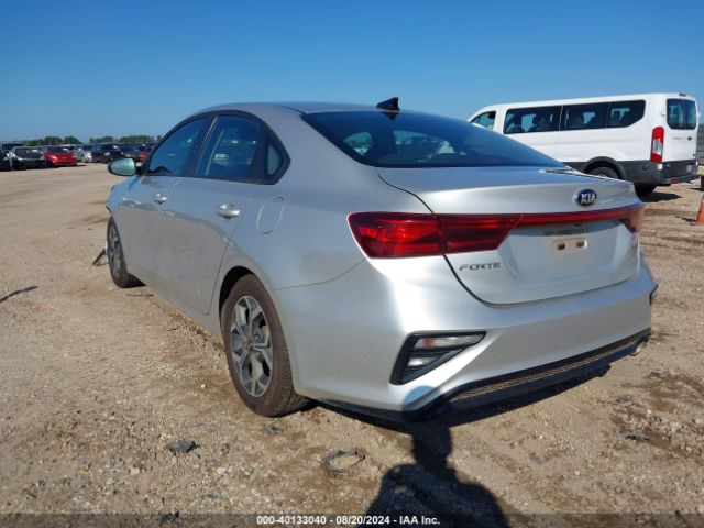 Photo 2 VIN: 3KPF24AD9LE142761 - KIA FORTE 