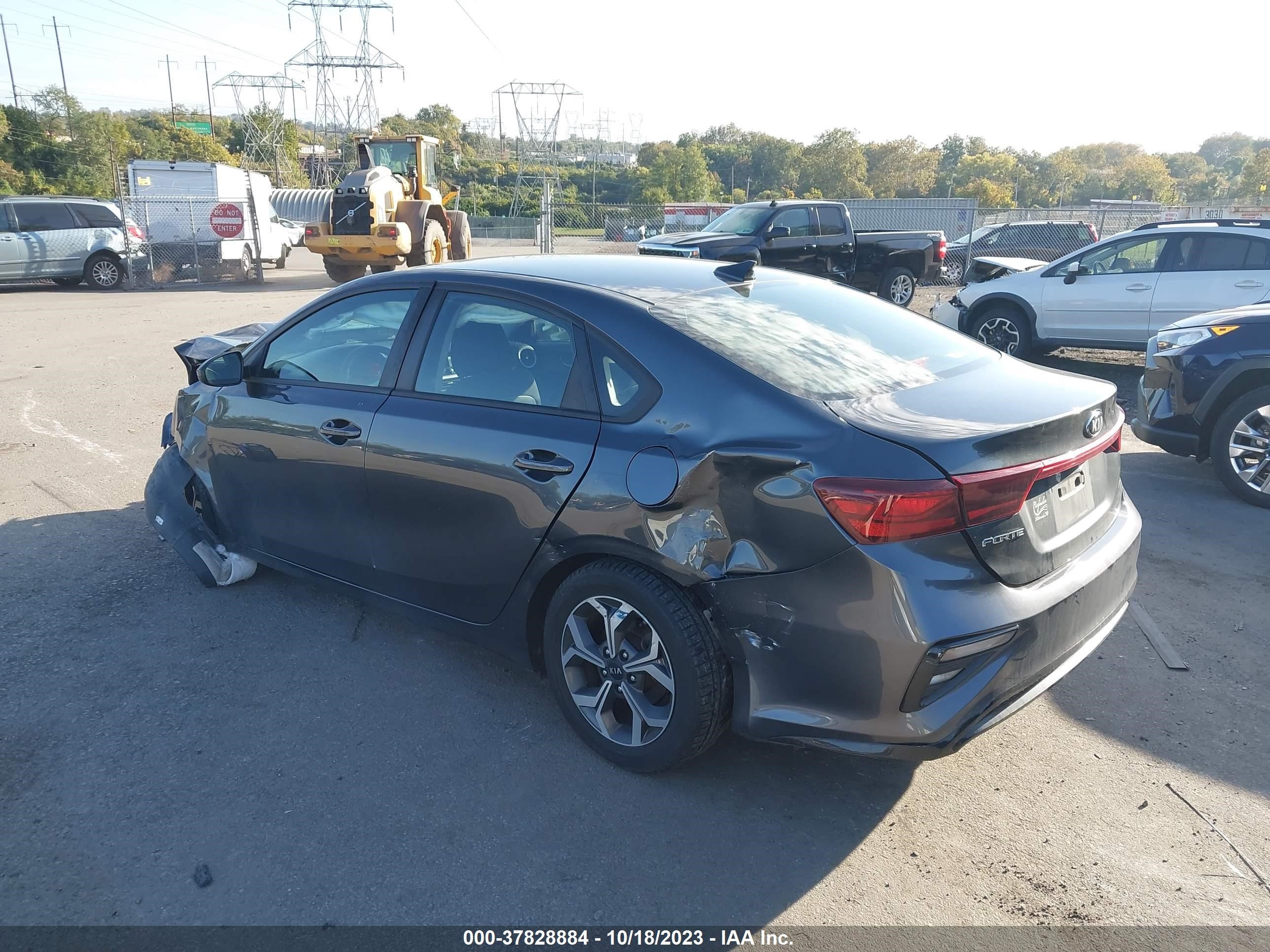 Photo 2 VIN: 3KPF24AD9LE146289 - KIA FORTE 