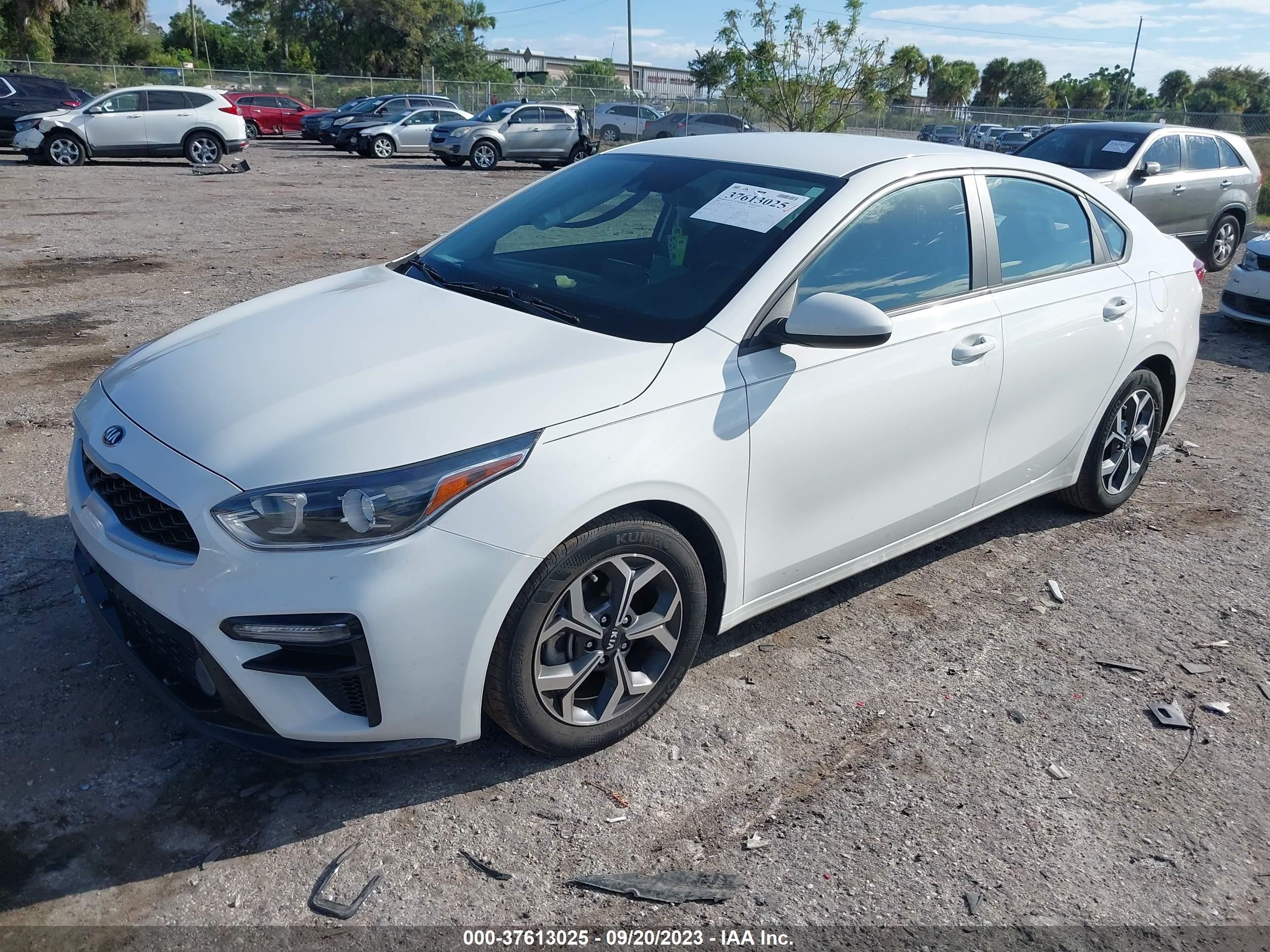 Photo 1 VIN: 3KPF24AD9LE212856 - KIA FORTE 