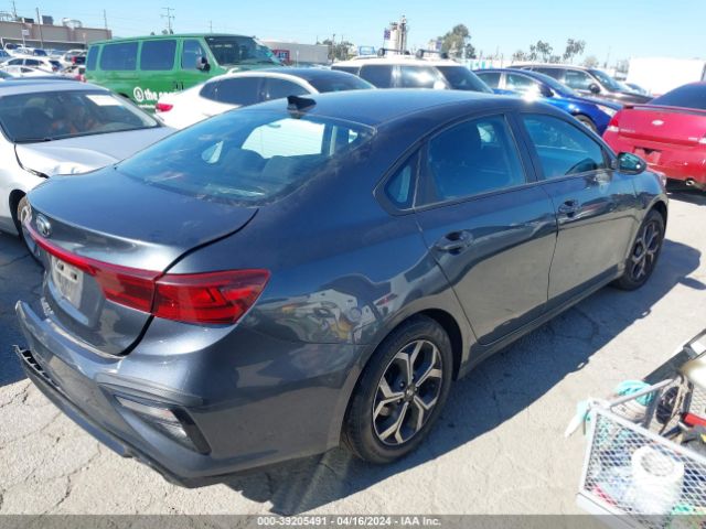 Photo 3 VIN: 3KPF24AD9ME267972 - KIA FORTE 