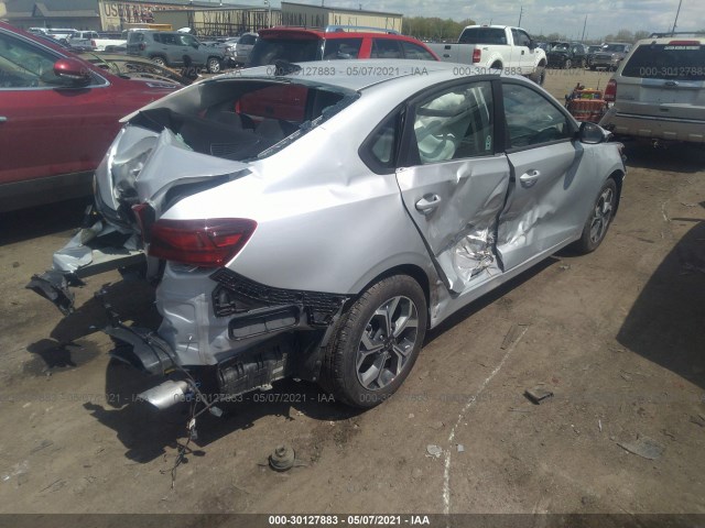 Photo 3 VIN: 3KPF24AD9ME323604 - KIA FORTE 